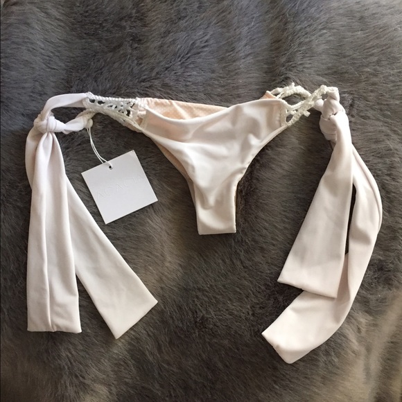 Brand new ACACIA tie bottoms L