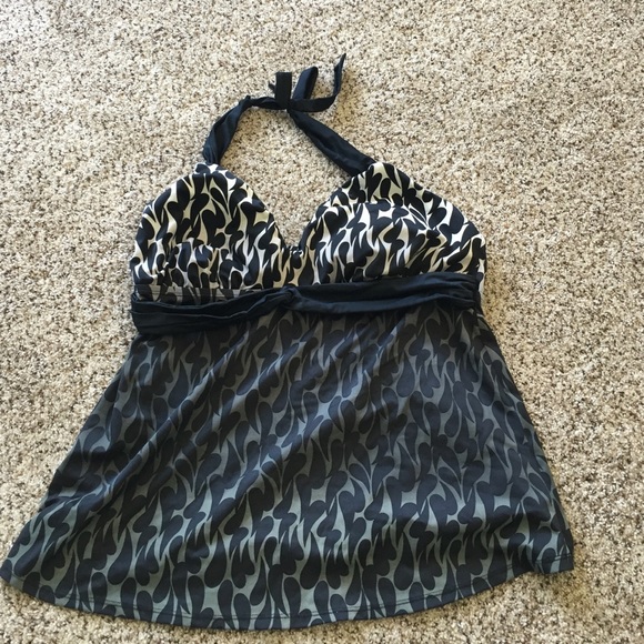 Maternity swim top