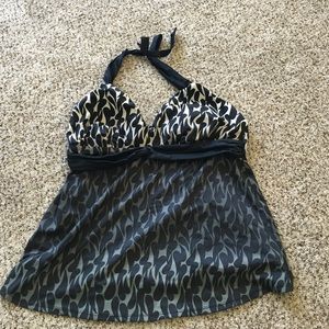Maternity swim top