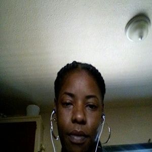 Meet your Posher, Ebony