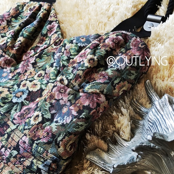 BCBGeneration Dresses & Skirts - ❌SOLD❌BCBGENERATION FloralTapestry Suspender Dress
