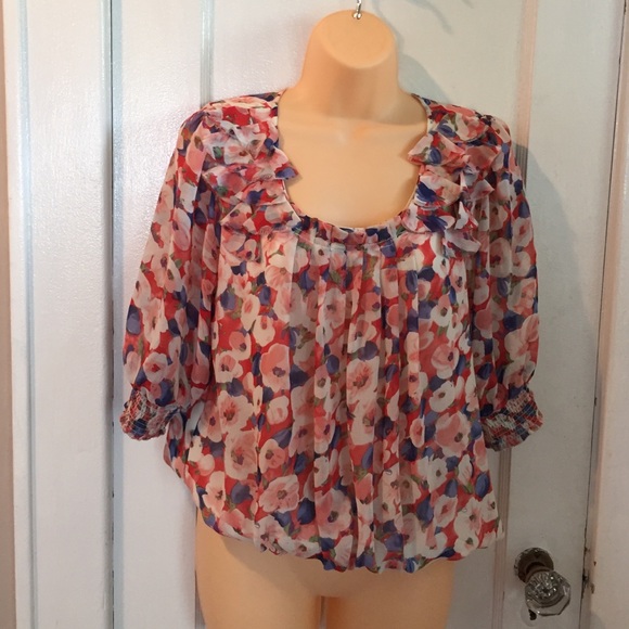Pretty floral blouse