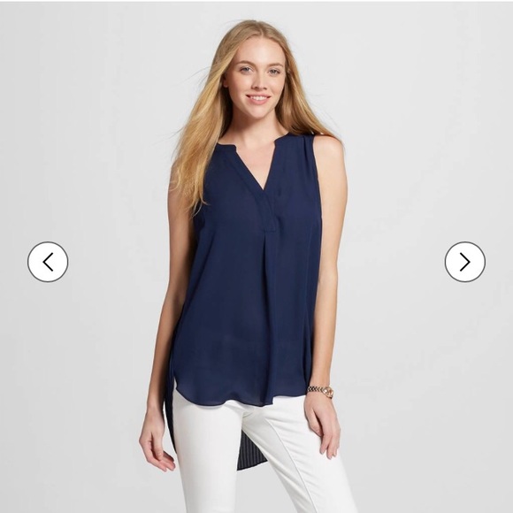 Top with pleated back