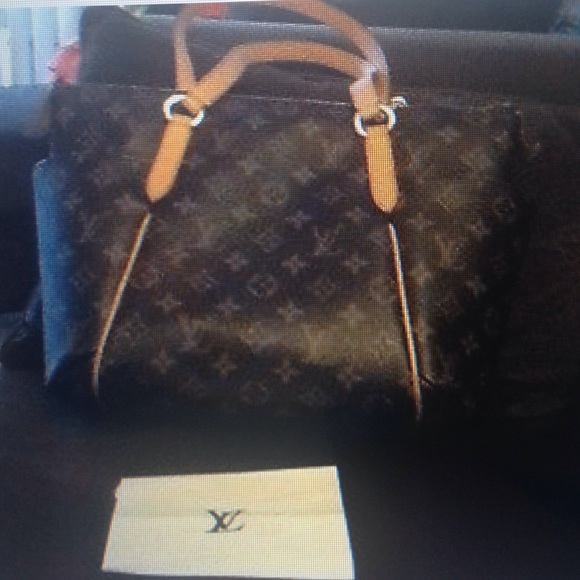 SOLD❤️❤️on eBay Louis Vuitton totally pm