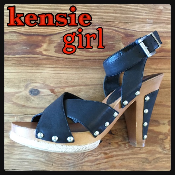 Kensie Shoes - ❤️Cute Kensie black studded Sandals never worn ❤️