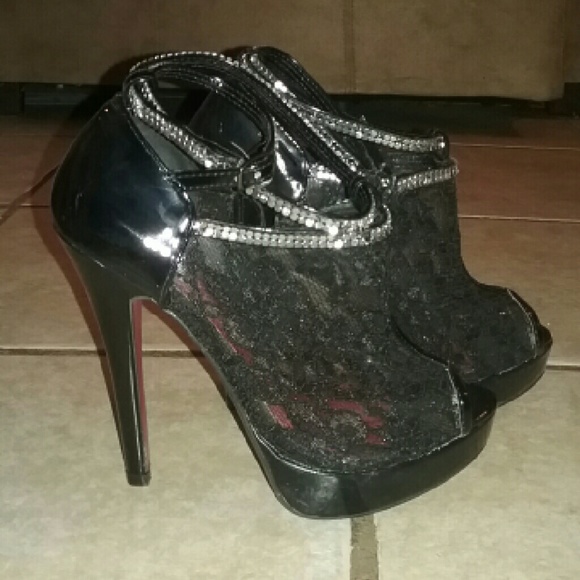 🌻Lace booties🌻