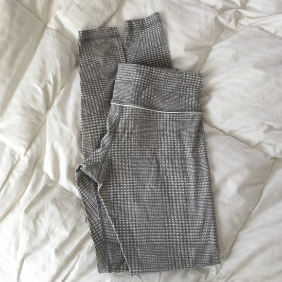 Lululemon WunderUnder Pants
