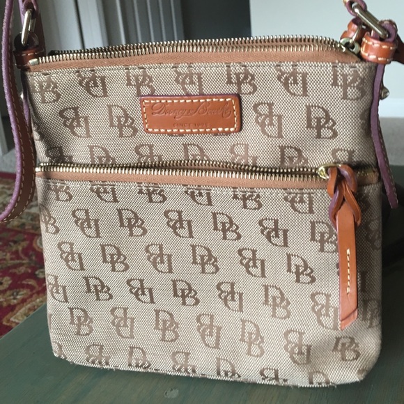 Dooney & Bourke letter carrier