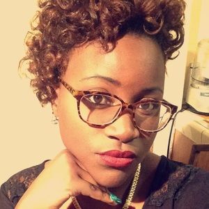 Meet your Posher, Michaela