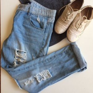 Distressed boyfriend jeans