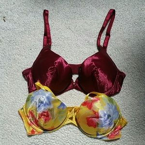 Set of 2 satin bras
