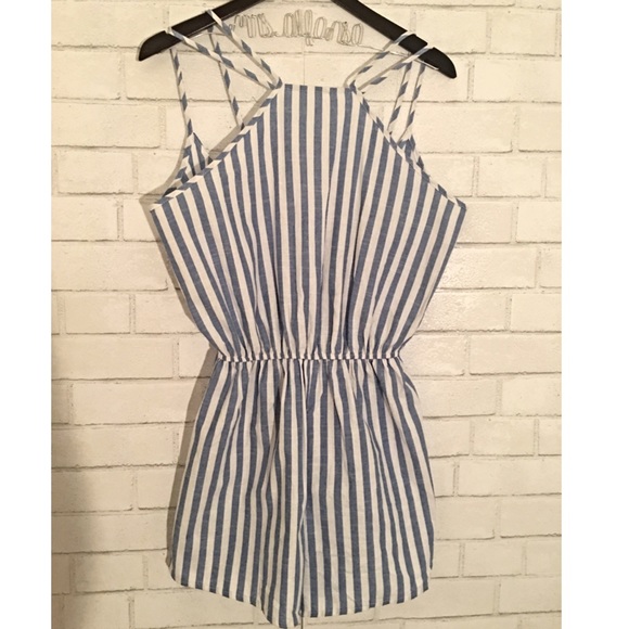 🆑❣️Last One❣️White & Blue Stripe Open Back Romped - Picture 4 of 4