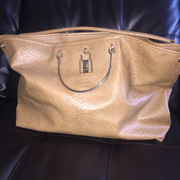 JustFab tan metal handle purse
