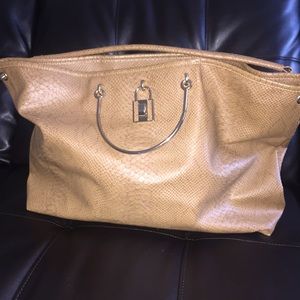 JustFab tan metal handle purse