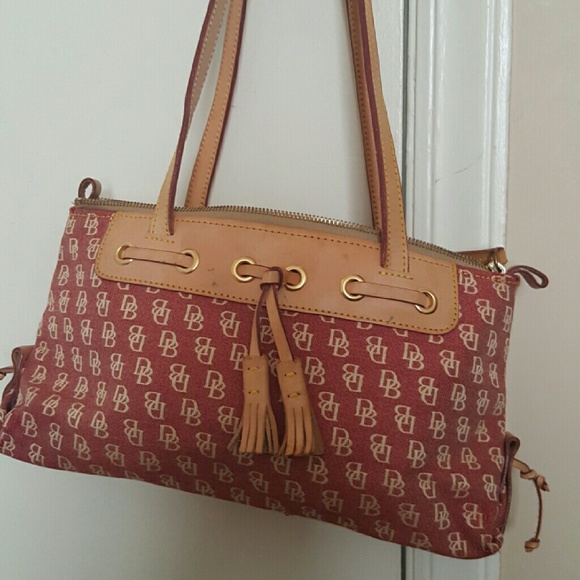 Dooney & Bourke satchel bag