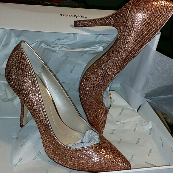 Style & Co. Shoes - SALE Rose gold metallic pumps Style & co.