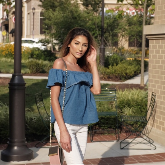 25% off Sale {HP} Denim Ruffle Crop Top - Picture 3 of 4