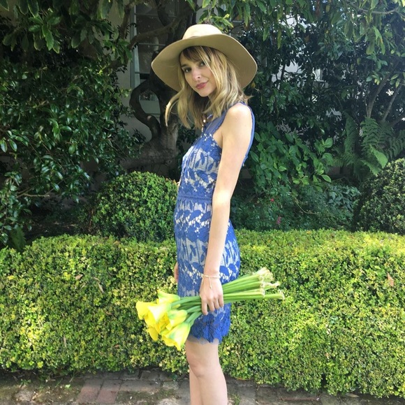 💕 SUMMER SALE 💕 Bellatrix Shift Dress (S, L) - Picture 4 of 4