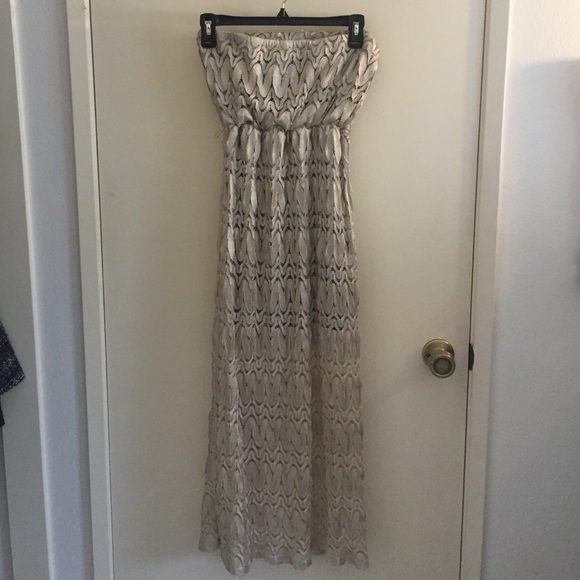 San Souchi Light Gold Midi Strapless Dress- large