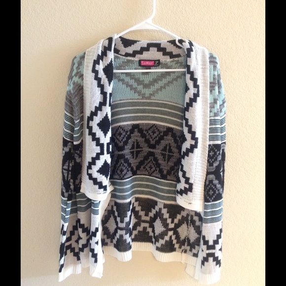 Aztec/tribal print cardigan