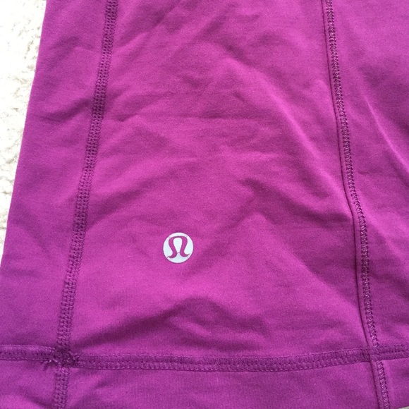 Lululemon athletic top - Picture 3 of 4