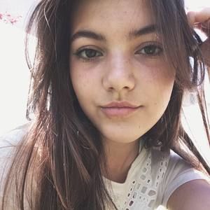 Meet your Posher, Clara