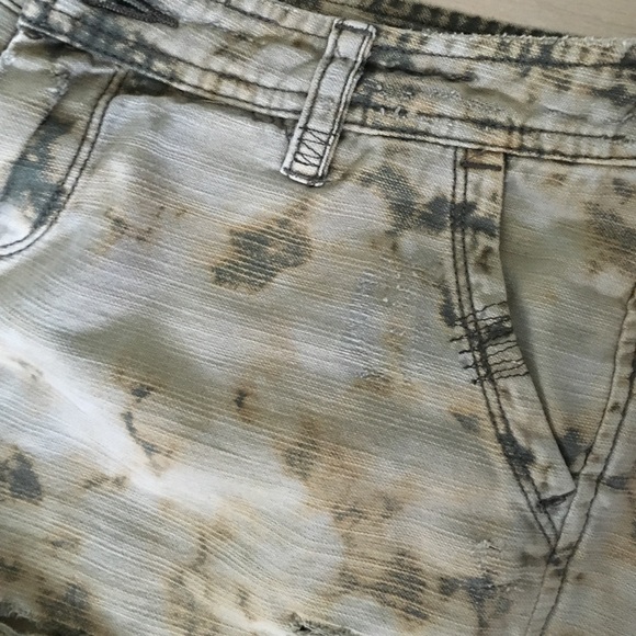 Distressed free people shorts - Picture 2 of 3