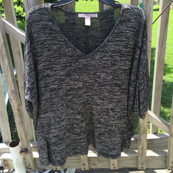 Black and gray v neck sweater - Picture 1 of 4