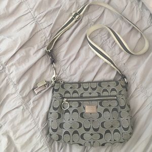 Authentic Coach Poppy Crossbody Purse