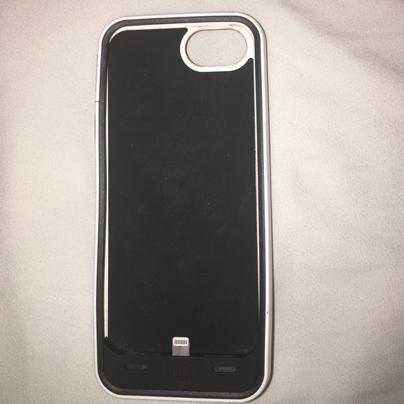 iPhone 5/5s charging case - Picture 2 of 3