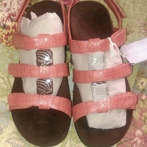 Vionic sandal, coral color