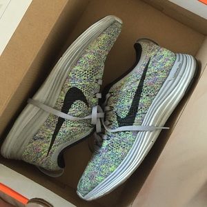 Wmns Nike Flyknit Lunar1+