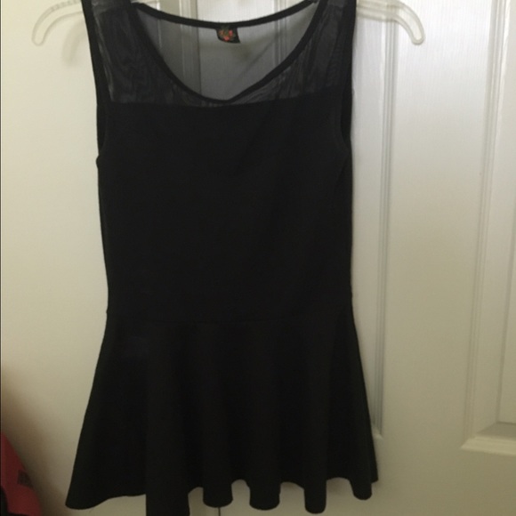 Blue, cream and black peplum shirts - Picture 3 of 3