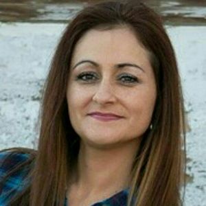 Meet your Posher, Cynthia