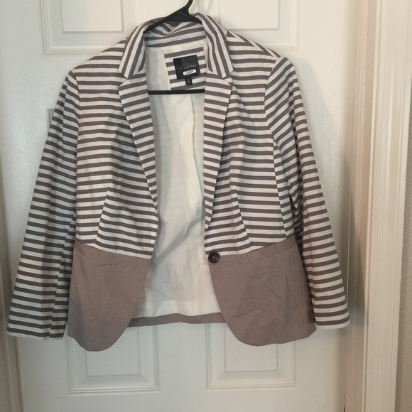 Limited grey striped blazer