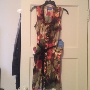 NWT Simply Vera Wang Flower Print Dress Size 6