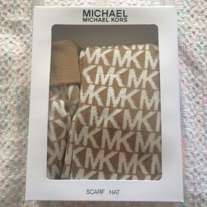 Winter scarf and hat