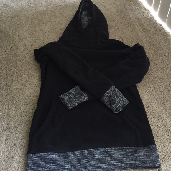 Lululemon Runaway Fleece