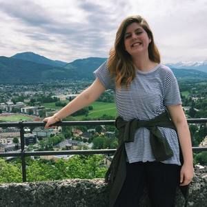 Meet your Posher, Hannah