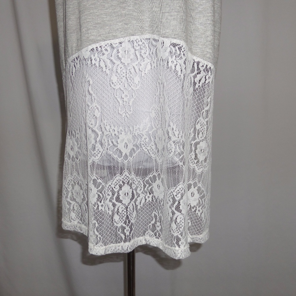Gray Blouse White Lace Trim - Picture 7 of 8