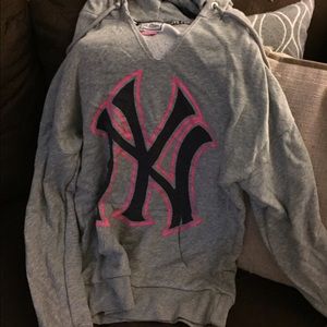 Pink Vsecret sweatshirt