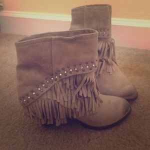 ✨ PRICE DROP ✨ Fringe Beige Boots! Never Been Worn