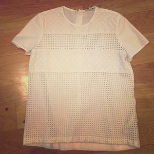 GAP eyelet lace short sleeve top.  Xs