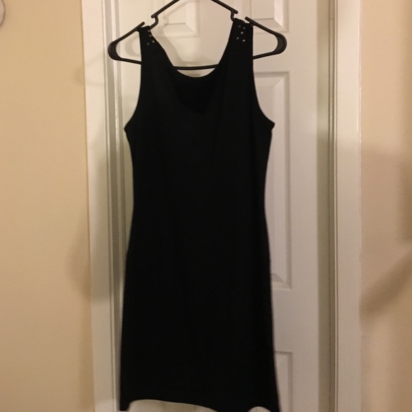 Dress - Picture 4 of 4