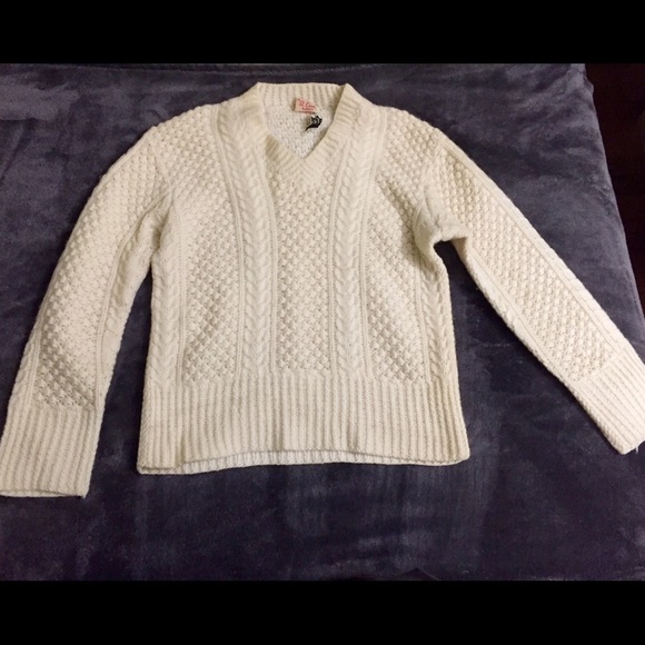 Vintage hand knit Irish wool fisherman sweater s