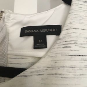 Banana Republic Dresses - Banana republic zipper dress Banana Republic Dresses - Banana republic zipper dress