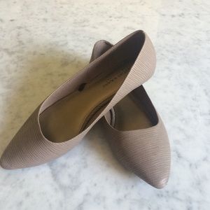 Pointed Flats