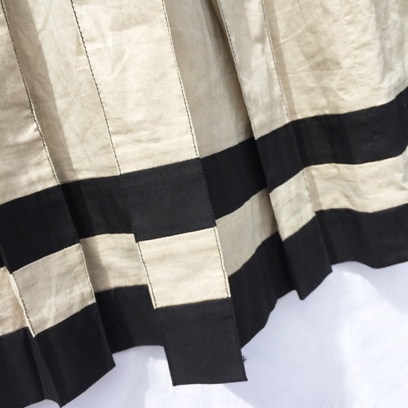 EROTOKRITOS Designer pleated skirt - Picture 3 of 4