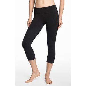 NWT! Fabletics Black Salar Capri