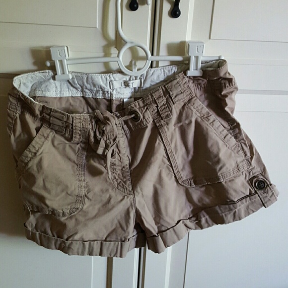 Ann Taylor cargo shorts